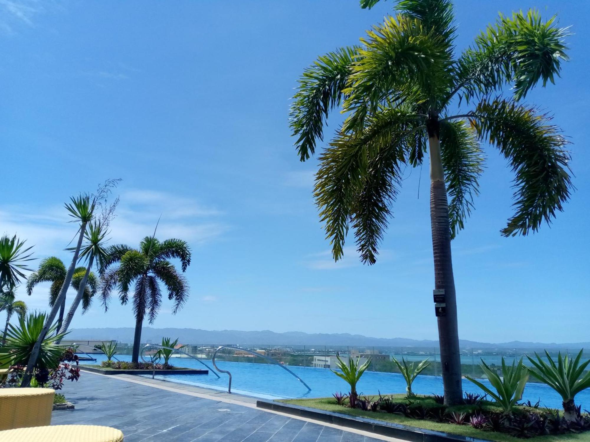 Mactan Newtown 8 Boulevard Deluxe Punta Engaño Exterior foto